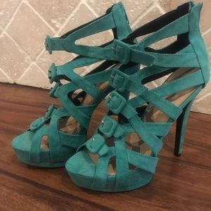 PRICE DROP‼️High Heels 7.5‼️